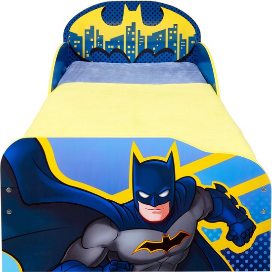 Cama Batman para niños con espacio de almacenamiento.
